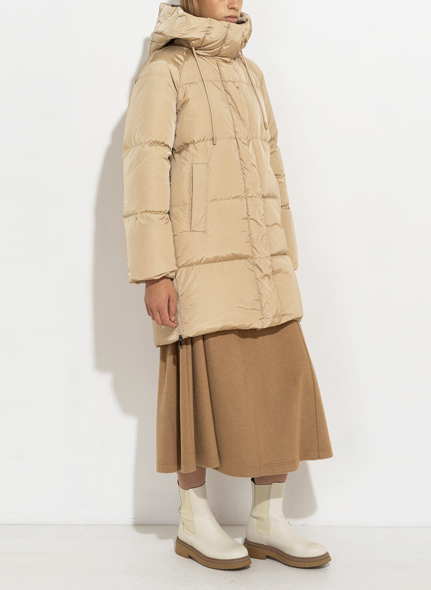 Пухено яке с 'Water repellent' обработка Weekend Max Mara Newbembo