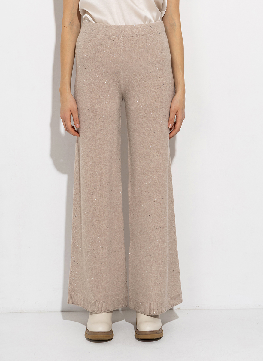 D.Exterior wool blend trousers