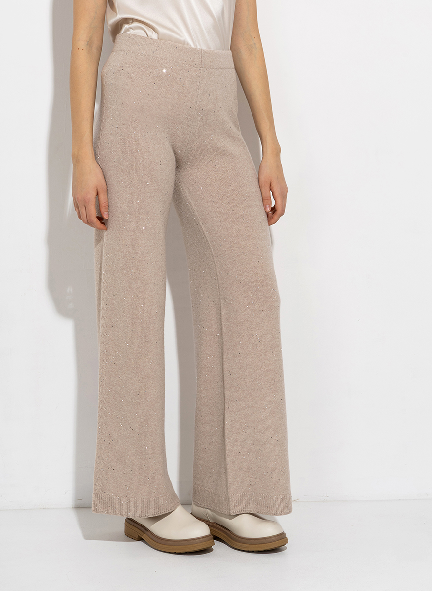 D.Exterior wool blend trousers