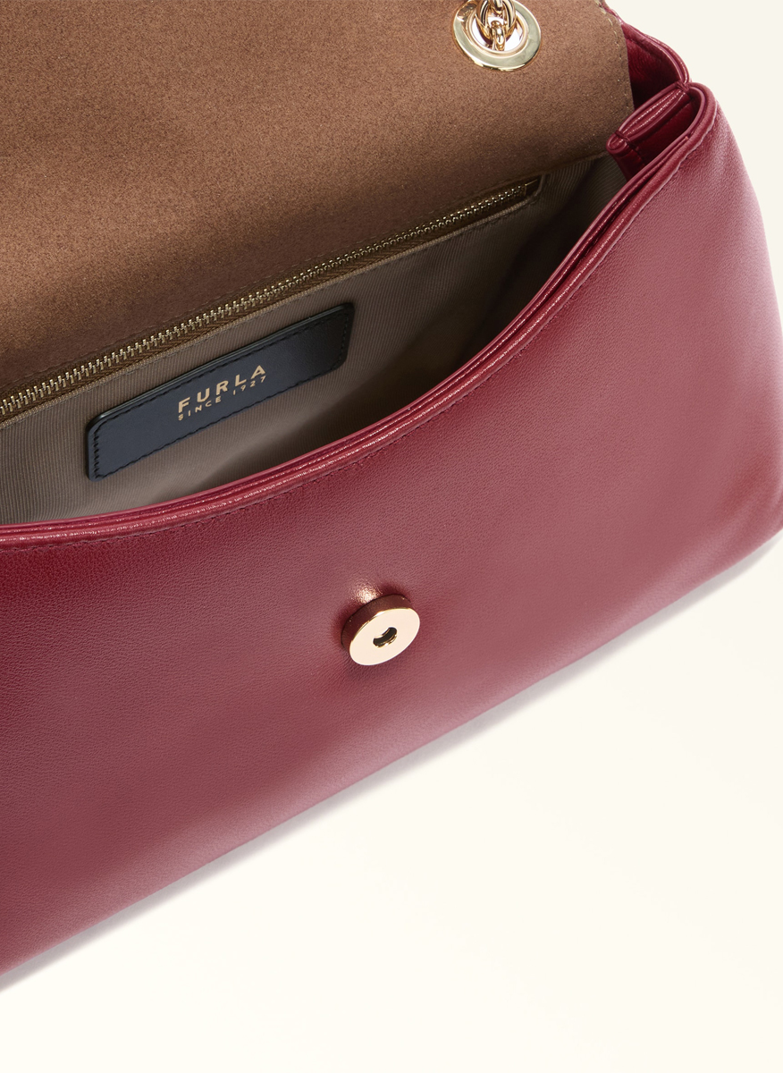 Кожена чанта Furla Nadia Rubino