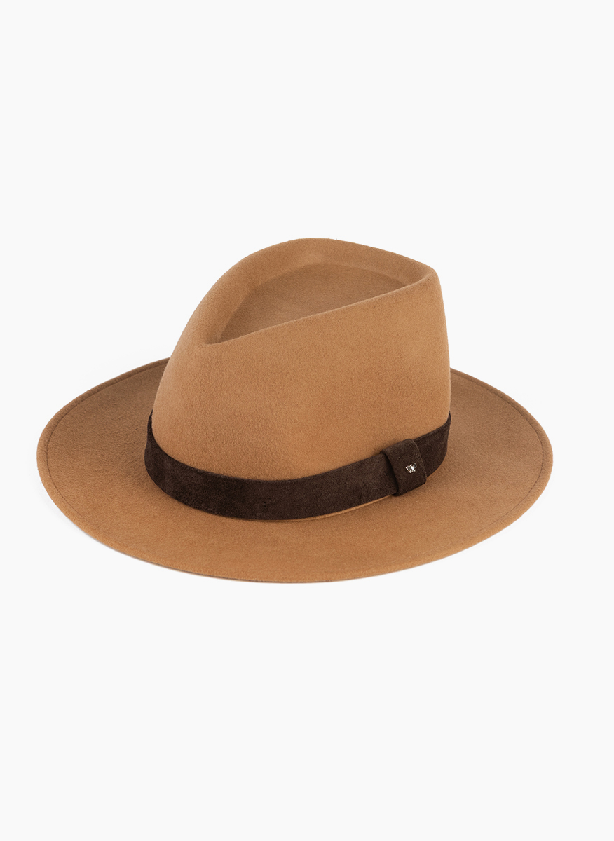 Шапка с периферия Weekend Max Mara