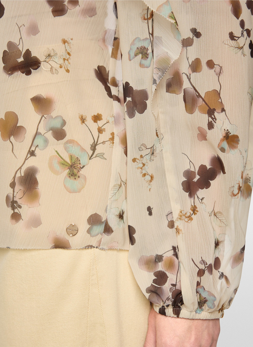 Marc Cain Collections feminine blouse