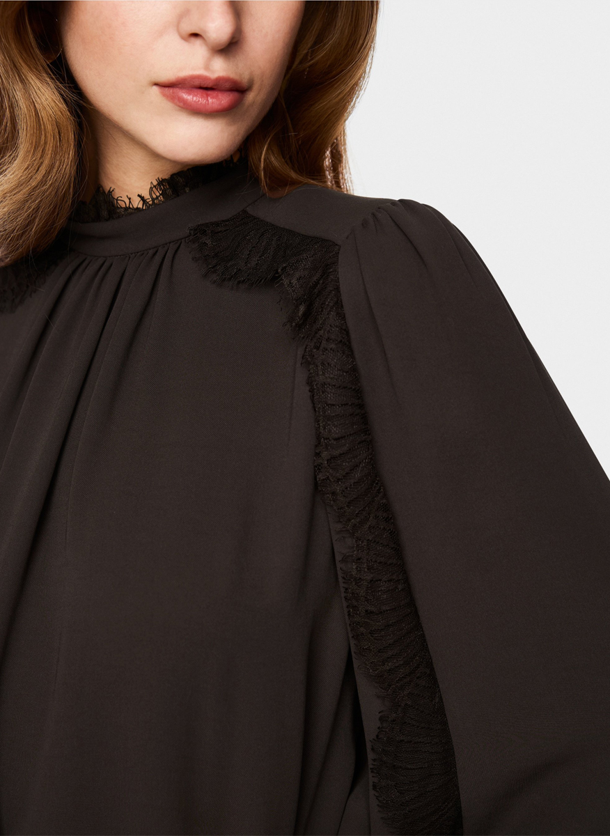 Marc Cain Collections blouse with lace