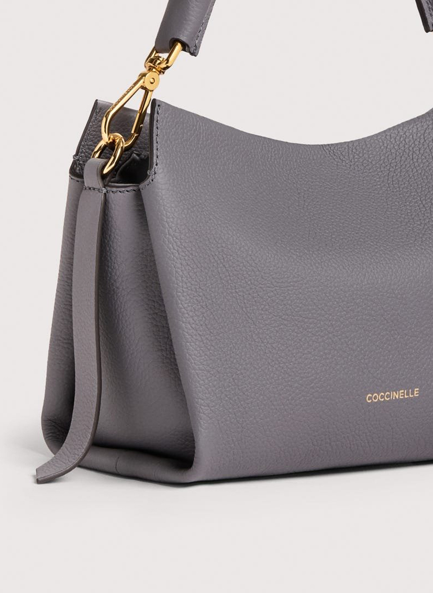 Кожена чанта Coccinelle Boheme Small