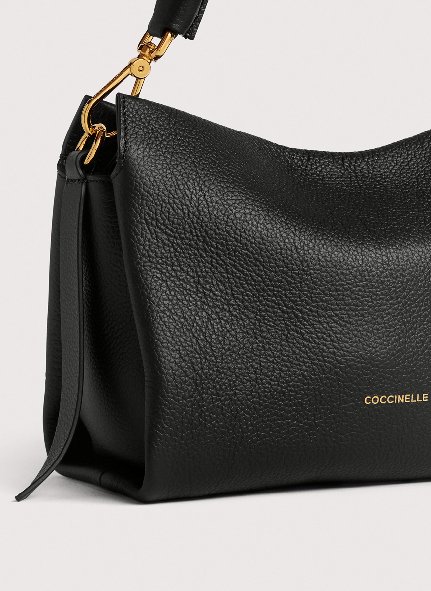 Кожена чанта Coccinelle Boheme Small
