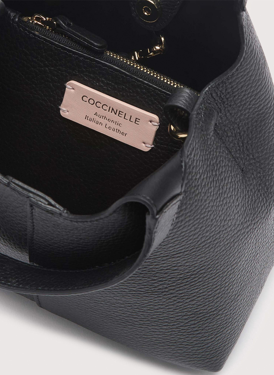 Мини чанта Coccinelle C-Easy Small