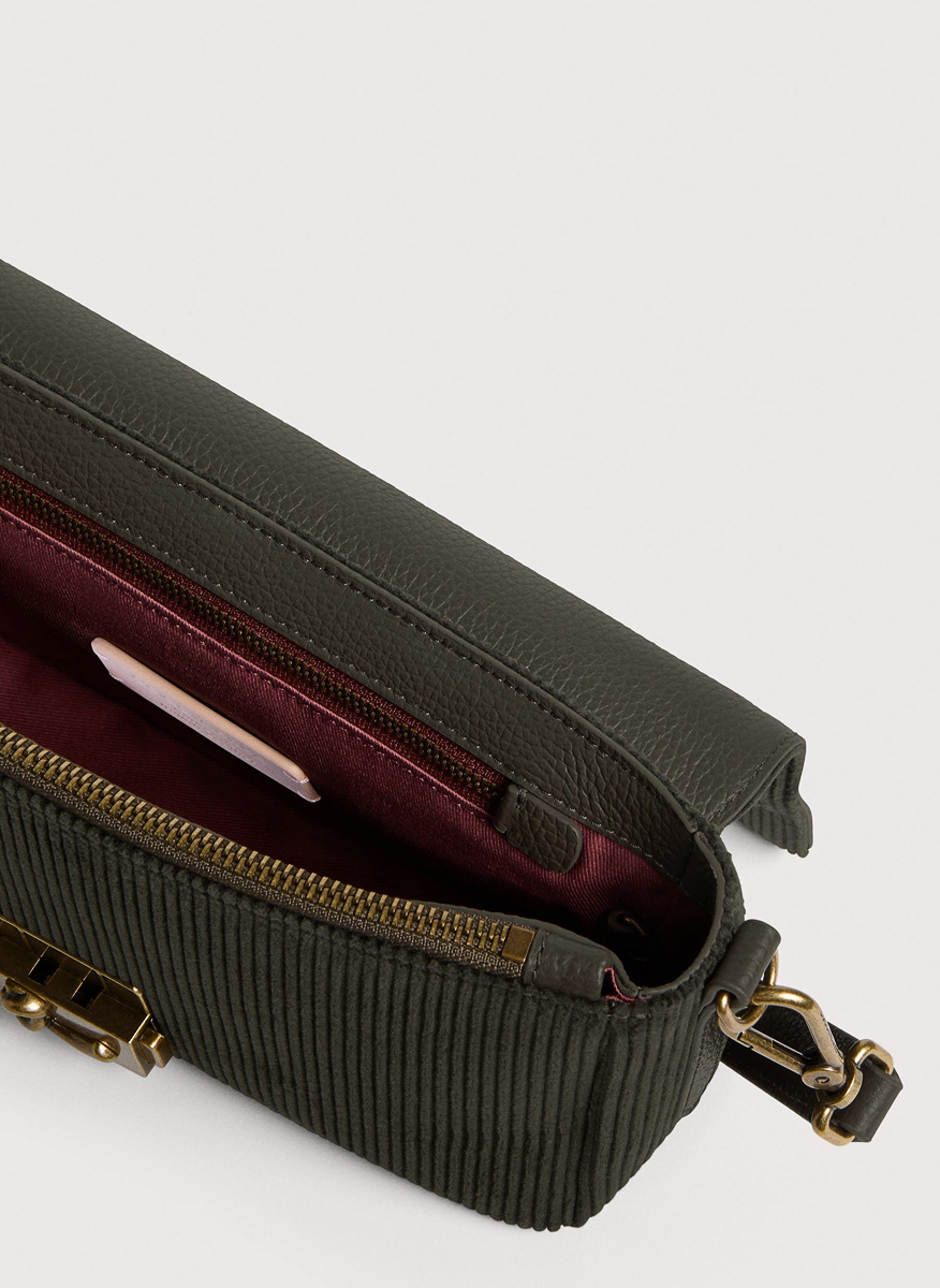 Рипсена чанта Coccinelle C-Me Lock Medium