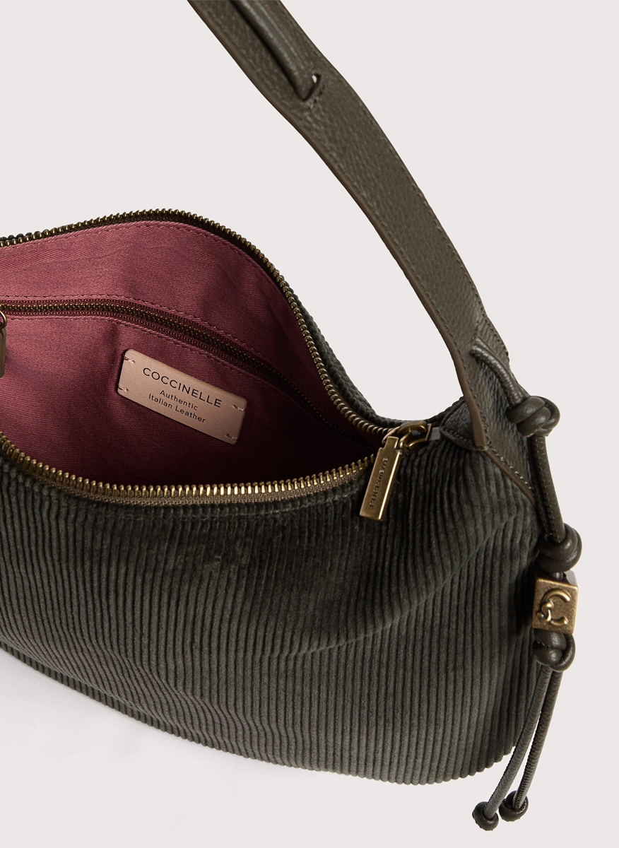 Чанта Coccinelle Thess Medium