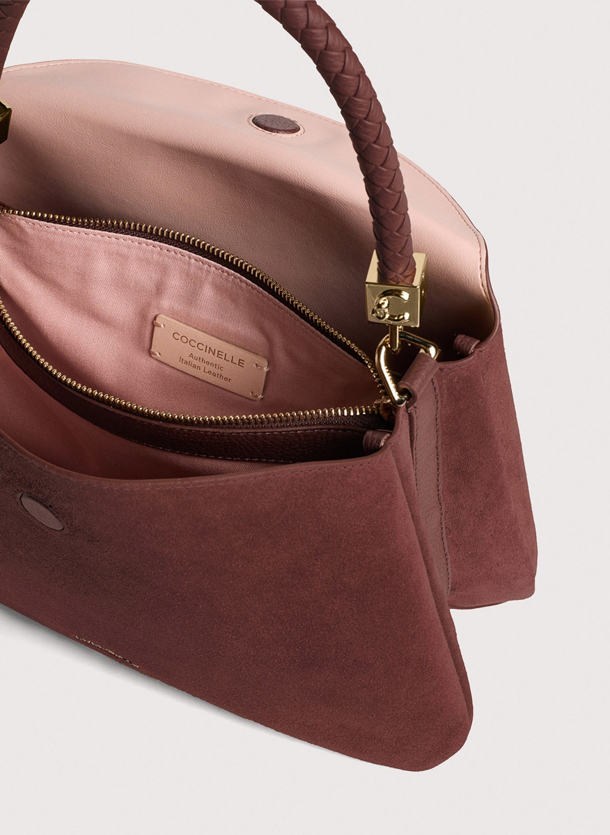 Велурена чанта Coccinelle Tiggy Berry Medium