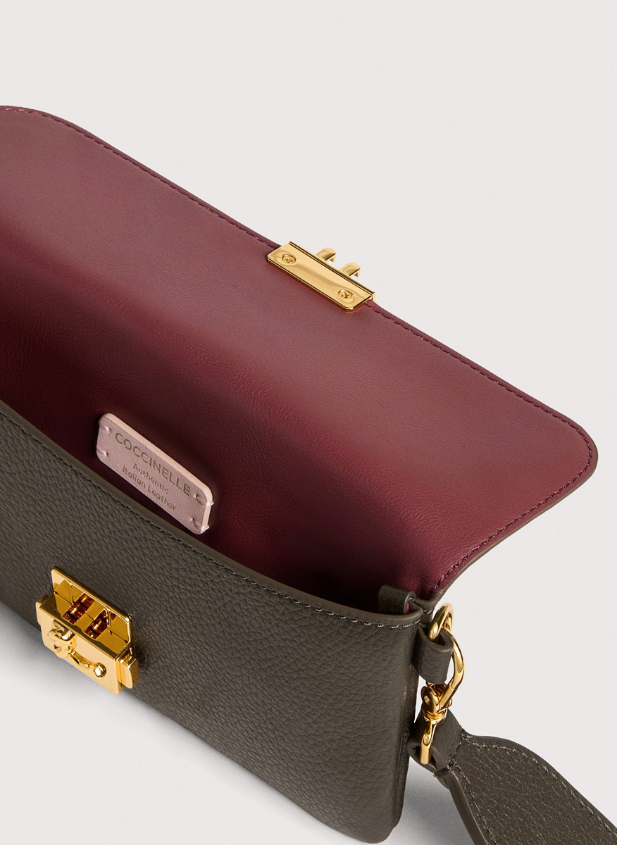 Мини чанта Coccinelle C-Me Lock mini