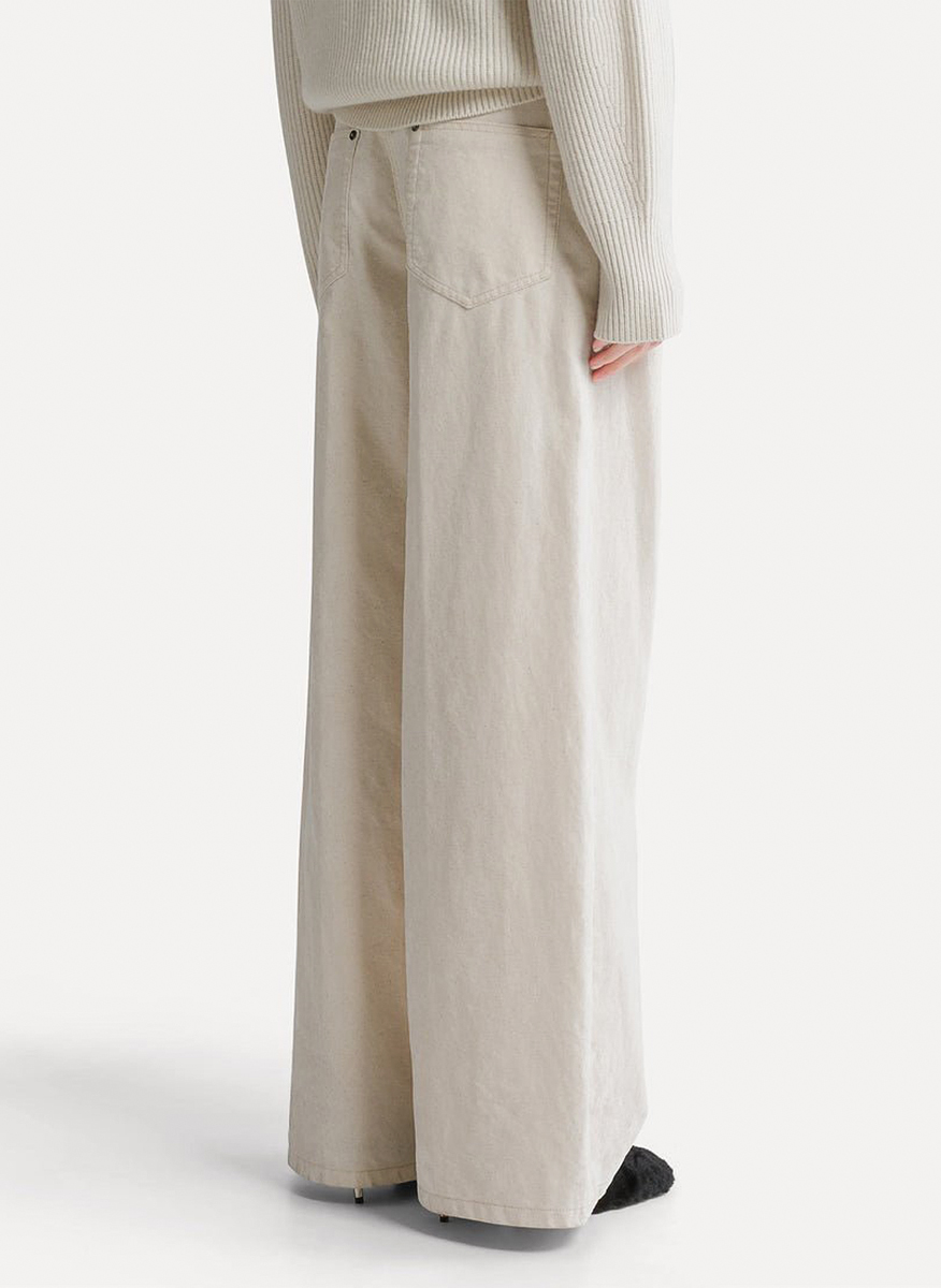 Широк деним 'Velvet look' forte_forte
