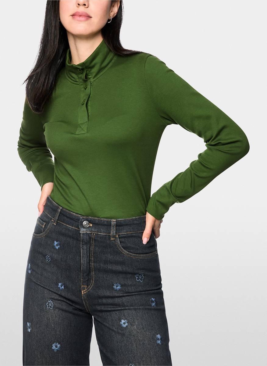 Marc Cain Sports minimalist design blouse