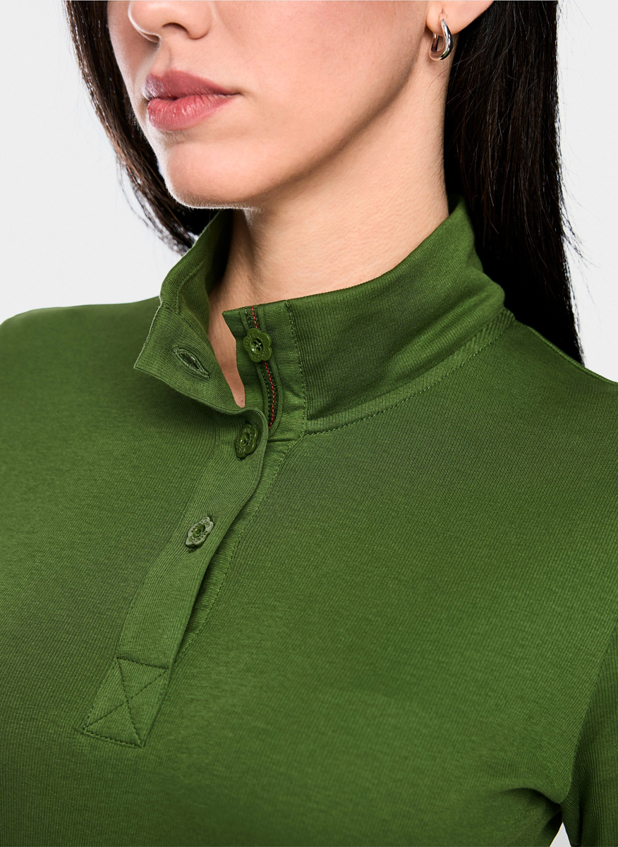 Marc Cain Sports minimalist design blouse