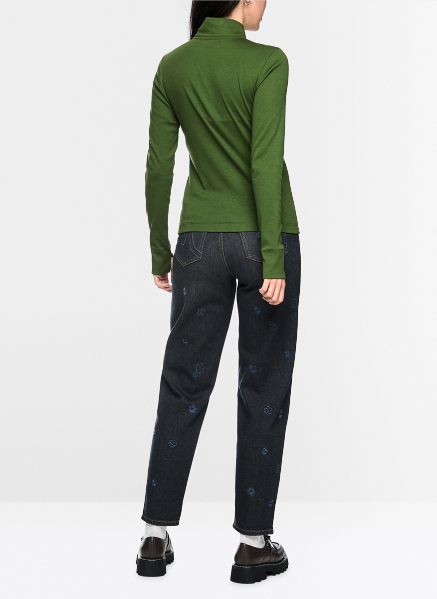 Marc Cain Sports minimalist design blouse