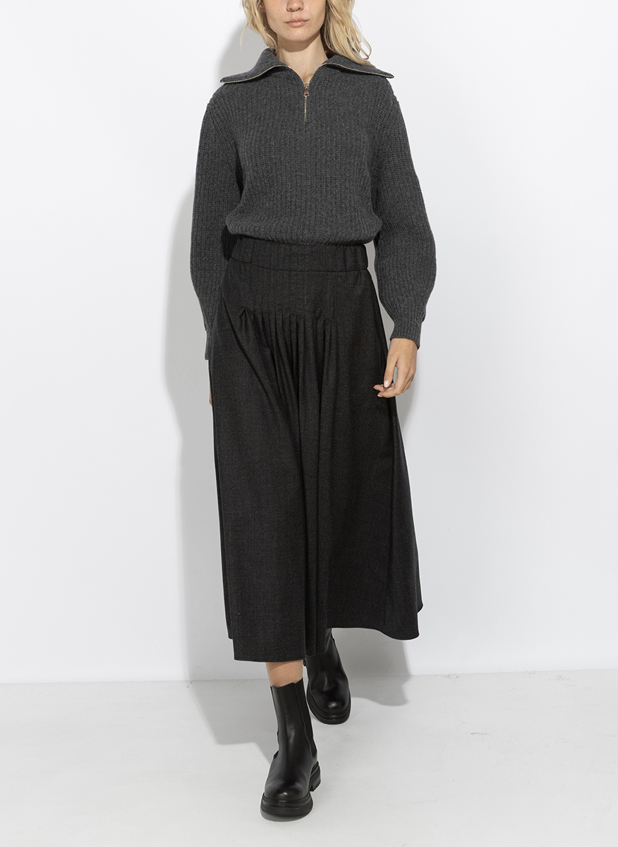 Weekend Max Mara Wkdovest midi skirt featuring a pleated design