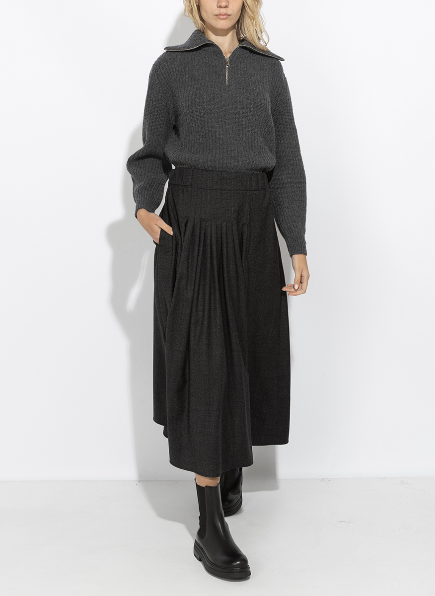 Weekend Max Mara Wkdovest midi skirt featuring a pleated design