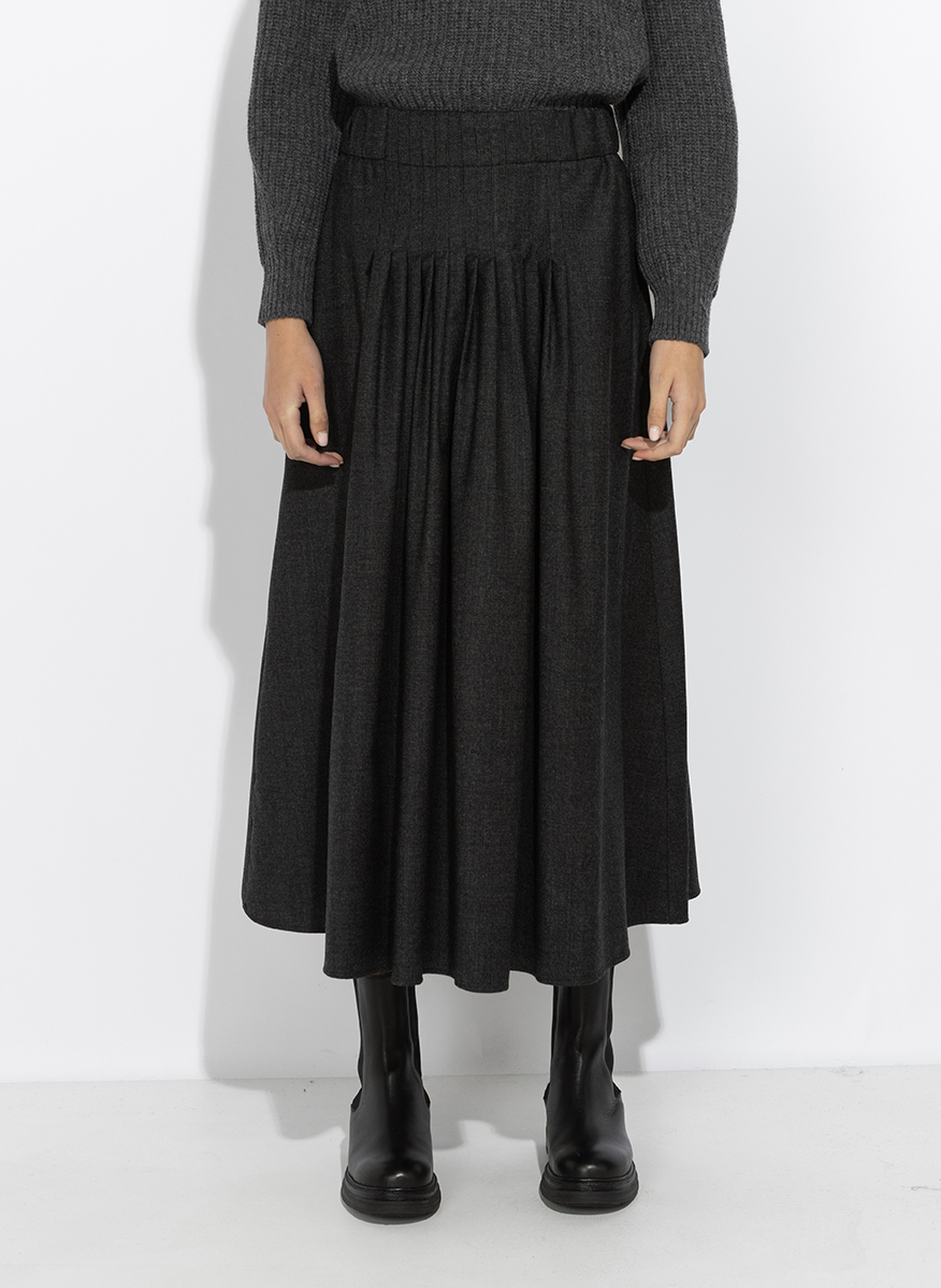 Weekend Max Mara Wkdovest midi skirt featuring a pleated design