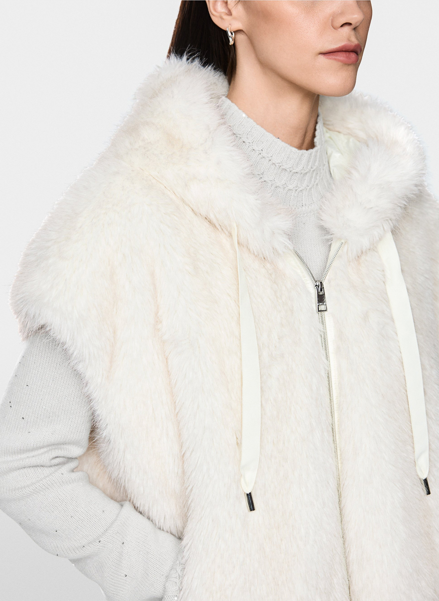Елек от еко кожа с косъм Marc Cain Additions