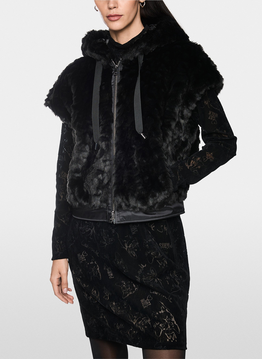 Елек с качулка 'Faux fur' Marc Cain Additions