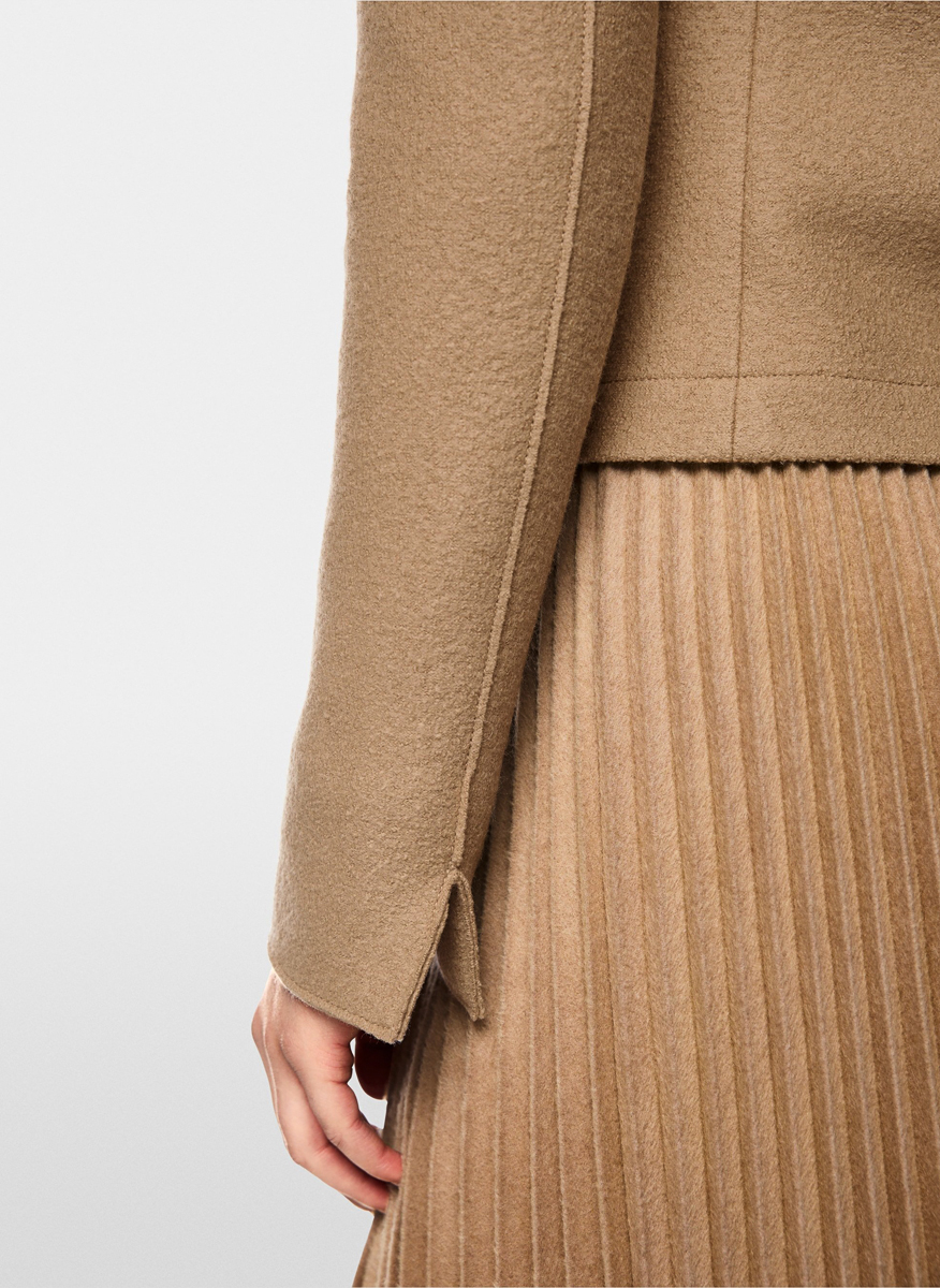 Яке от вълна със скъсена дължина Marc Cain Collections
