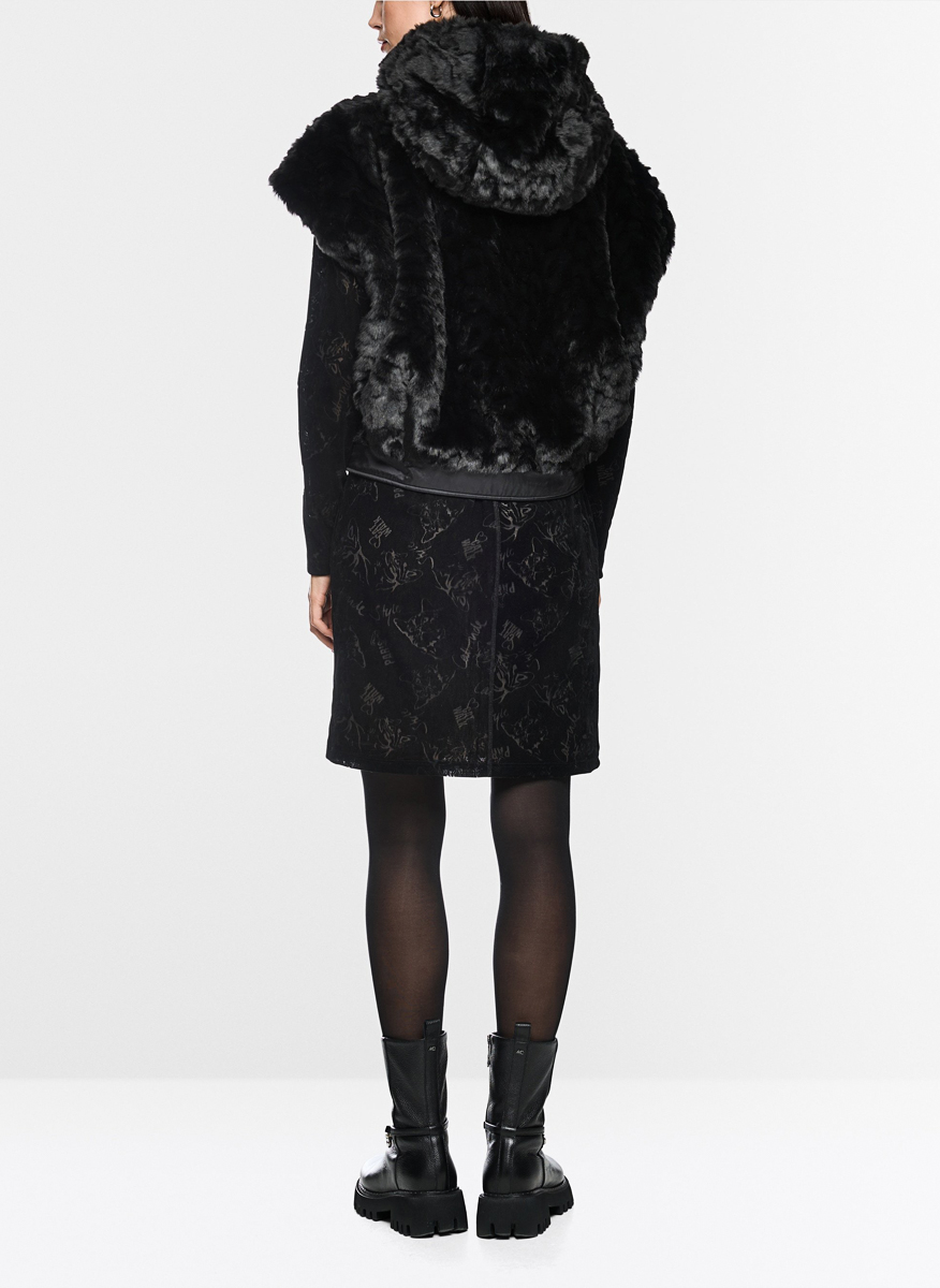 Елек с качулка 'Faux fur' Marc Cain Additions