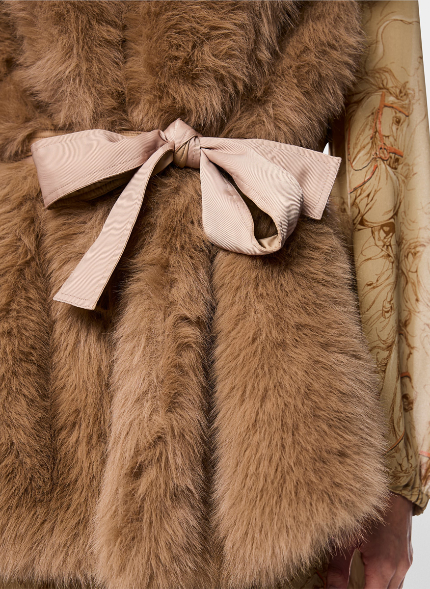 Елек с капитониран мотив 'Faux fur' Marc Cain Collections