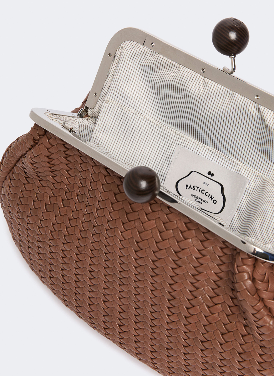 Плетена чанта Medium Pasticcino Weekend Max Mara Wkaere
