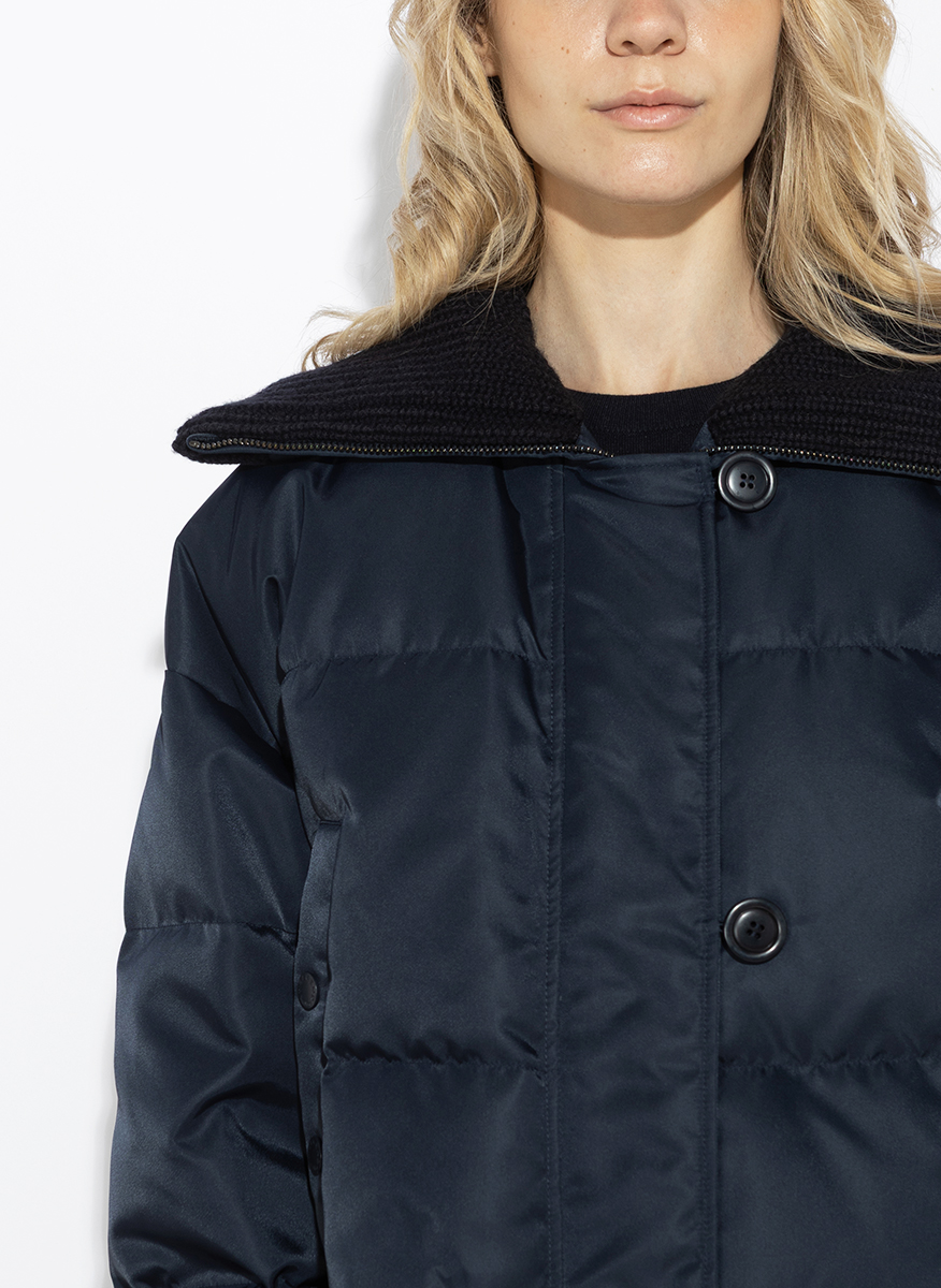 Яке с 'Water-repellent' обработка Weekend Max Mara Wkdeburnea