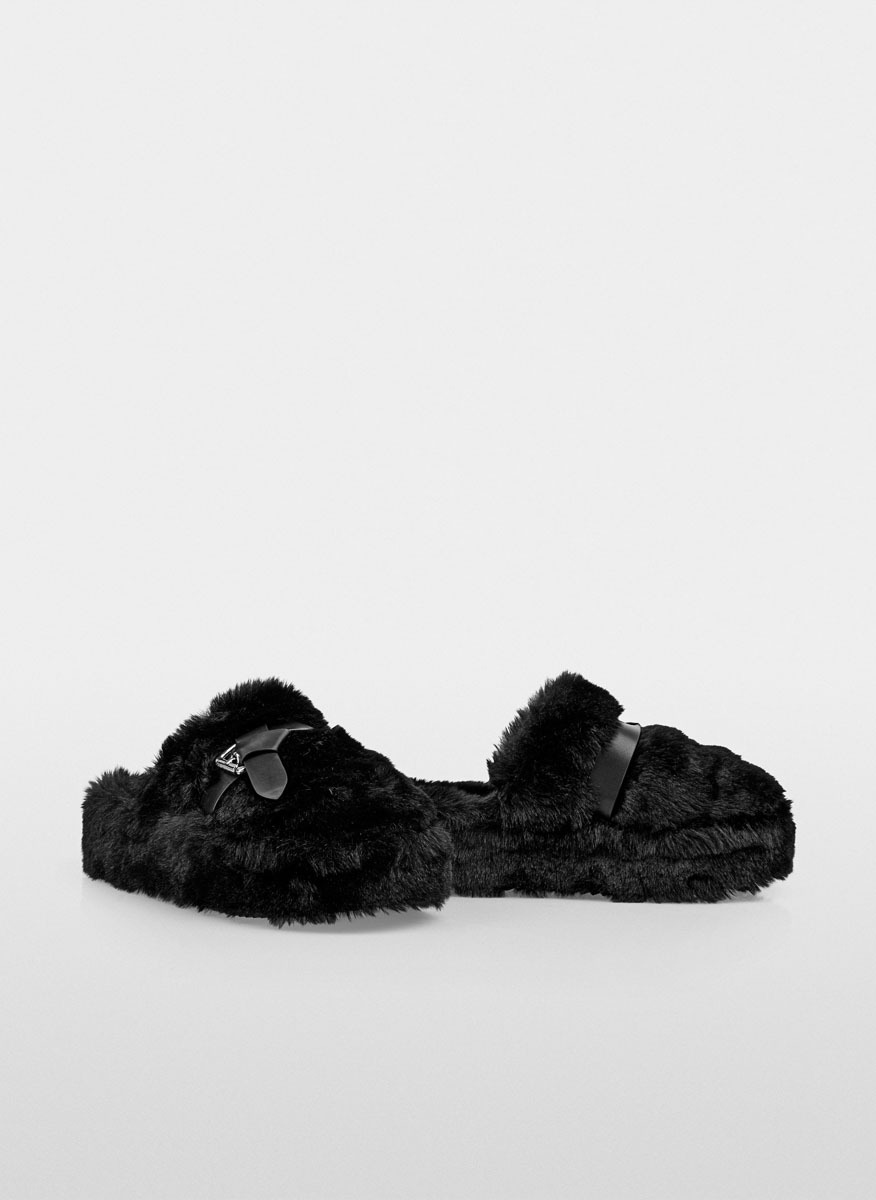 Чехли 'Fun fur' Marc Cain Sports