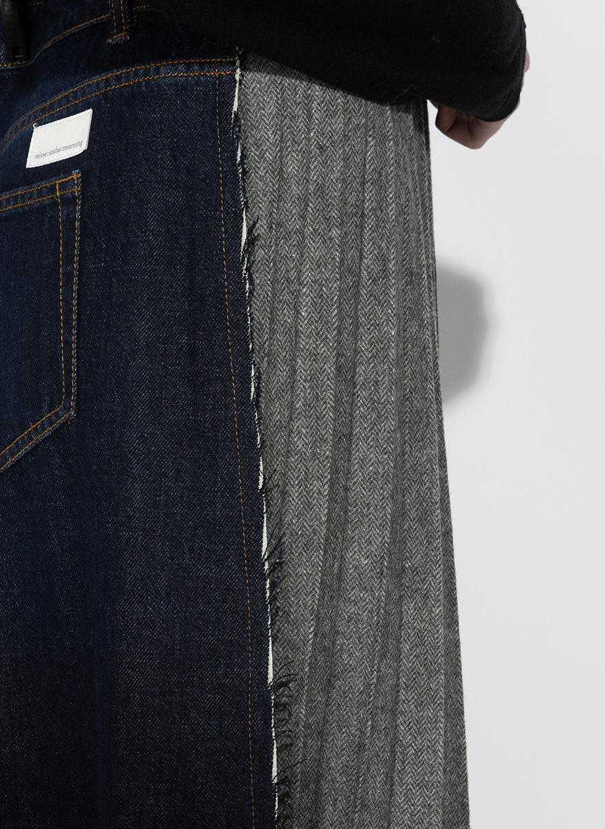 Nine in the morning pleated midi skirt