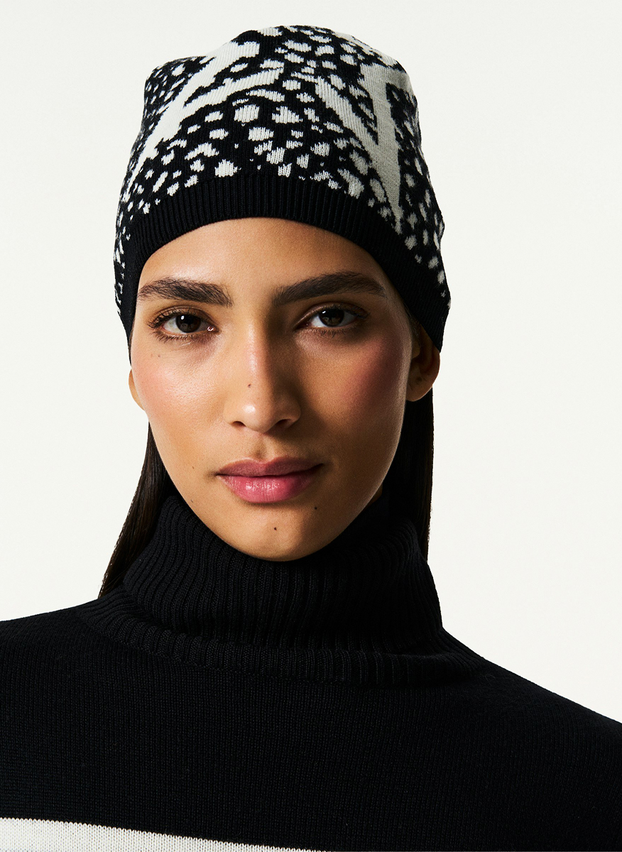 Perfect Moment printed wool hat