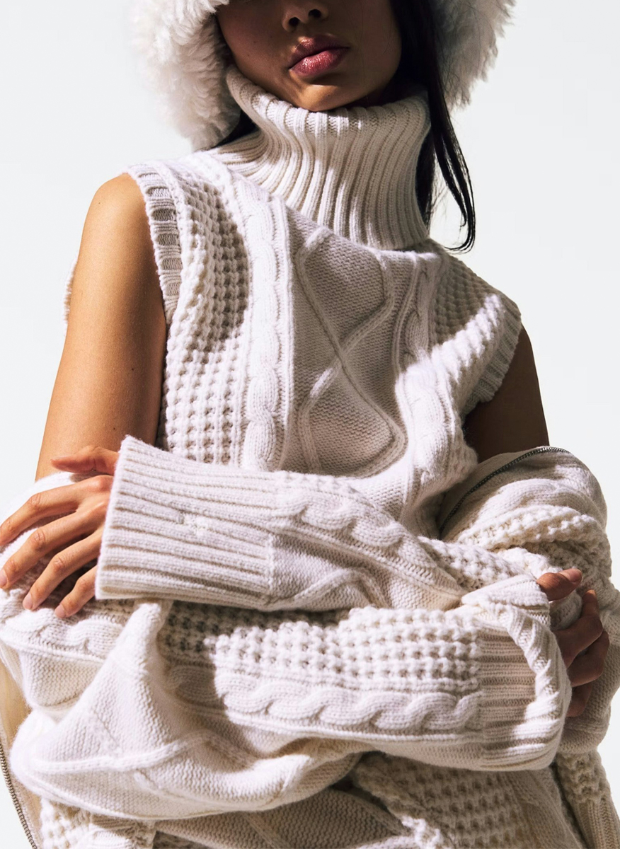 Perfect Moment merino pullover