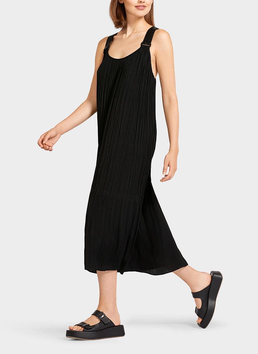 Плисирана рокля Marc Cain Sports