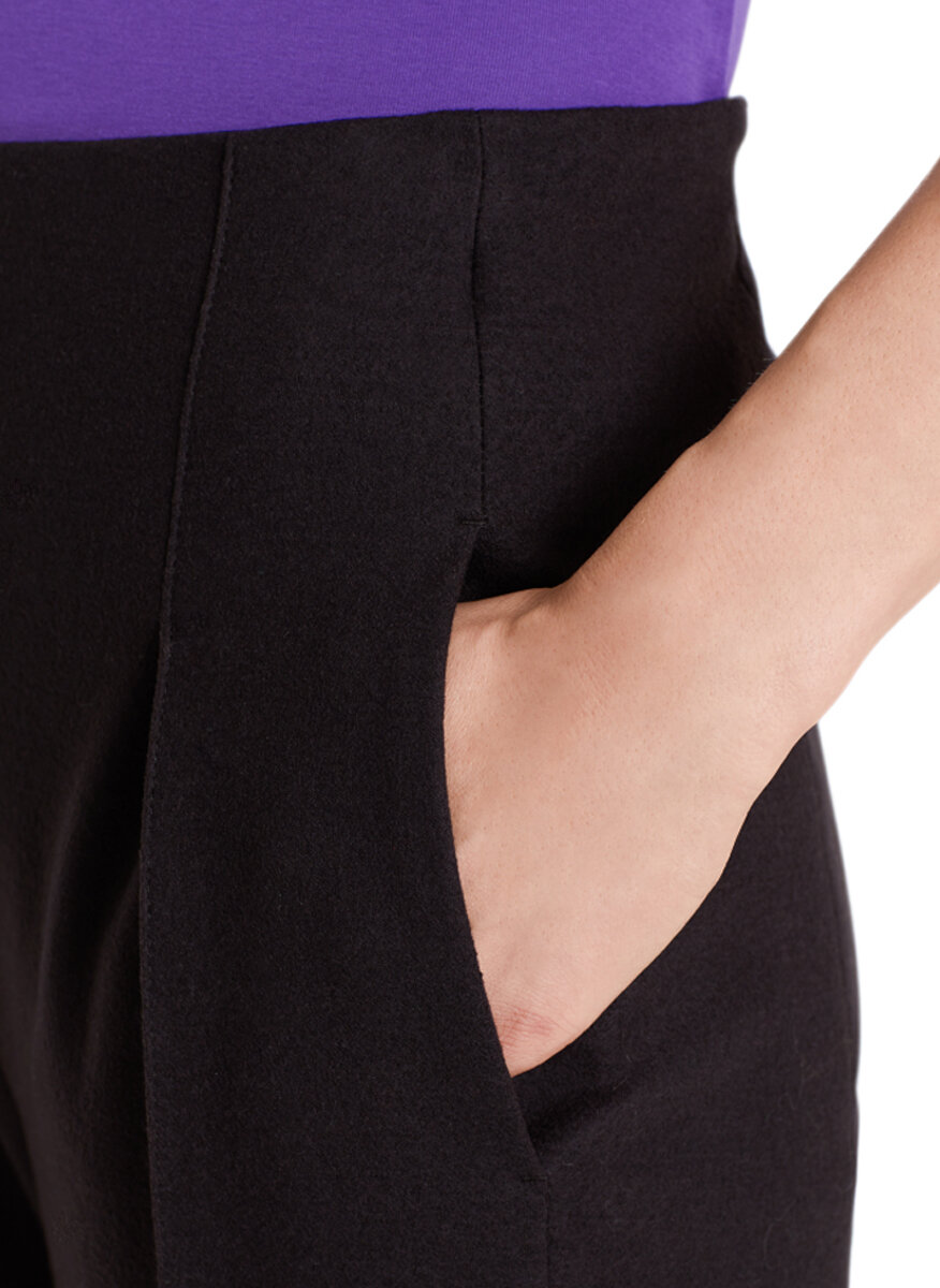 Панталон от вълна Marc Cain Collections