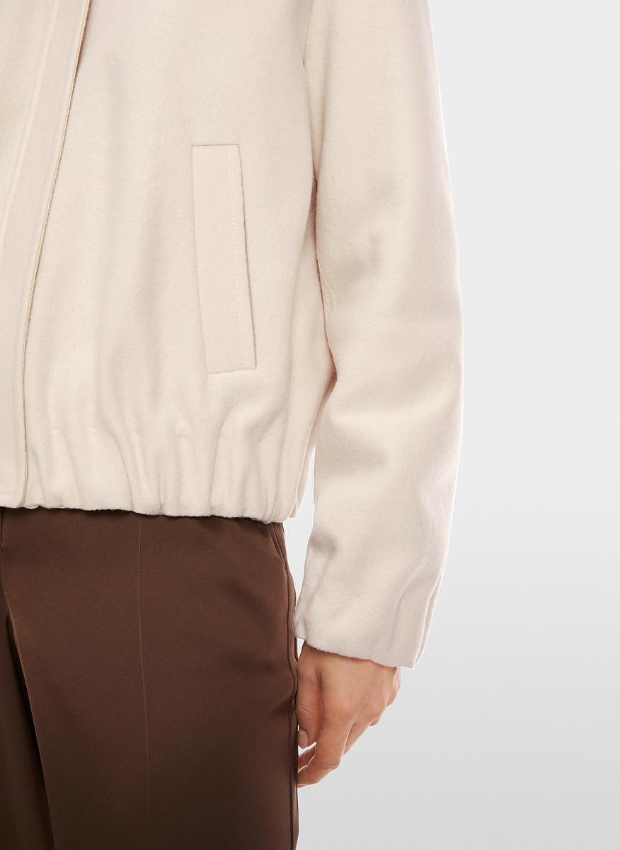 Яке от 100% фина вълна Marc Cain Collections